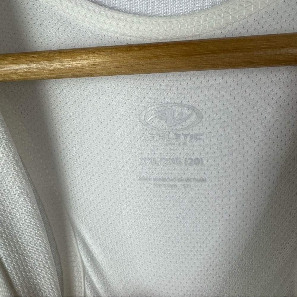 Athletic Works White V-Neck Racerback Back Mesh Athletic Tank Top XXL - Picture 6 of 6